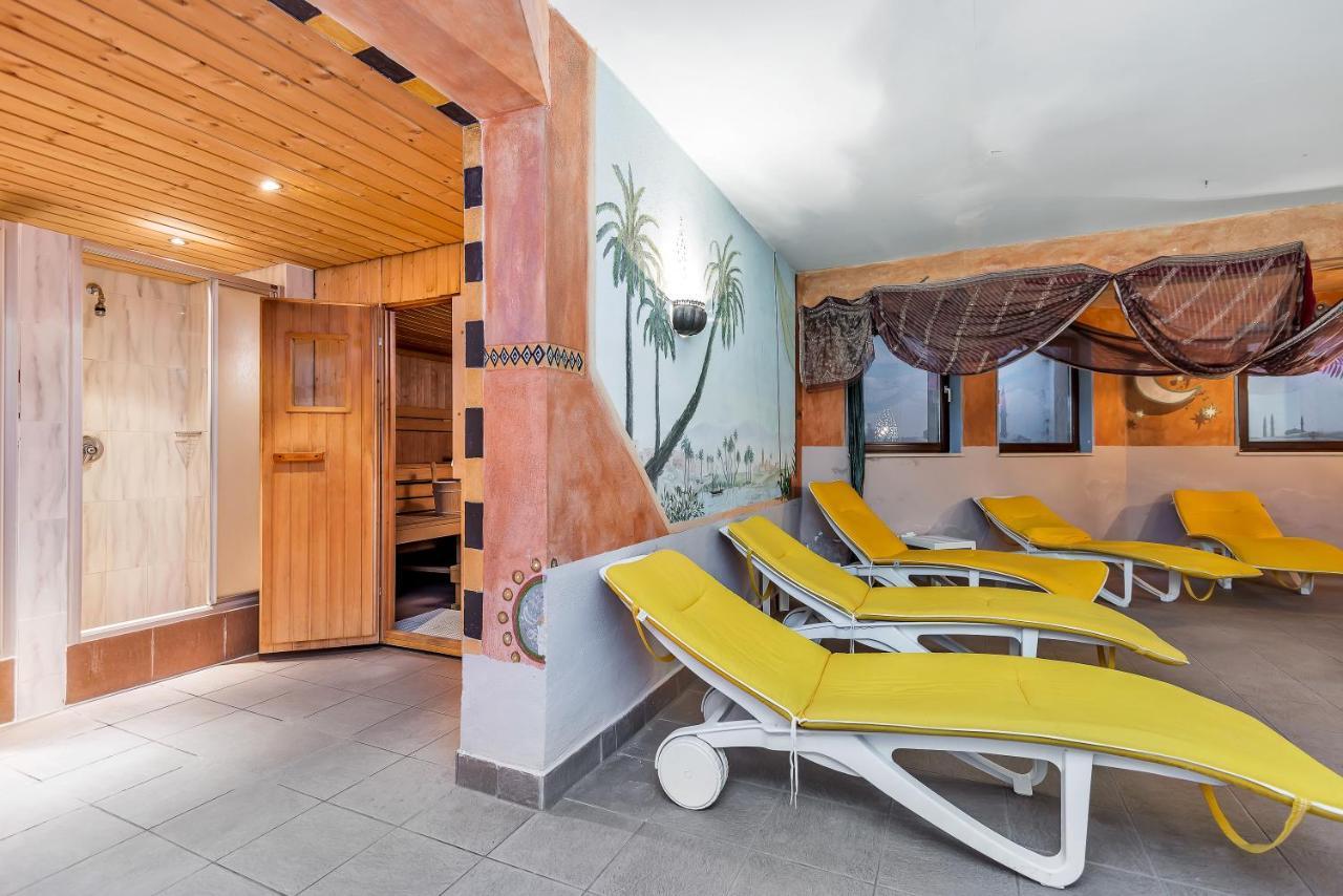 Heart Hotel Sylvia Ишгъл Екстериор снимка
