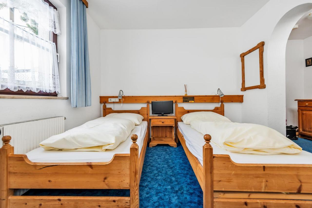 Heart Hotel Sylvia Ишгъл Екстериор снимка